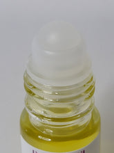 Load image into Gallery viewer, ALLURING Perfume Oil 10ml
